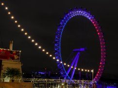 the-london-eye-was-also-lit-for-france